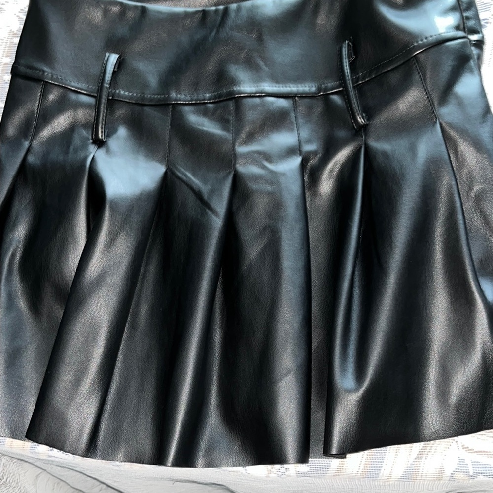 Black Mini A-Line Pleated Skirt